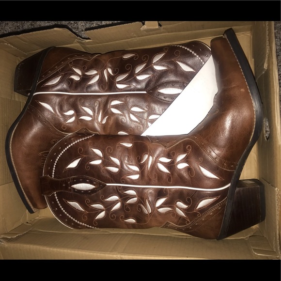 Ariat Shoes - Brand New Ariat Cowboy Boots